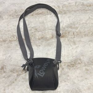 Lowepro Dashpoint 30 Compact Camera Pouch with Adjustable Strap